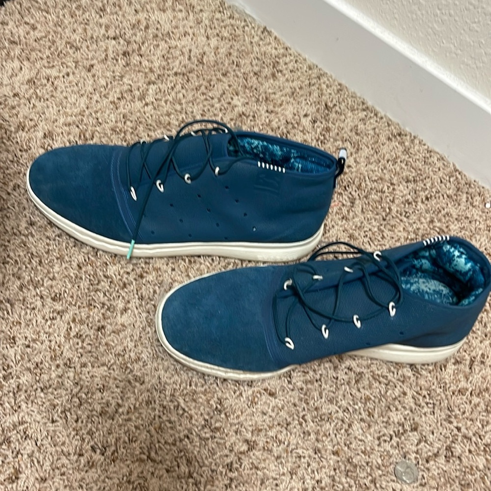 Under Armour Mid tops